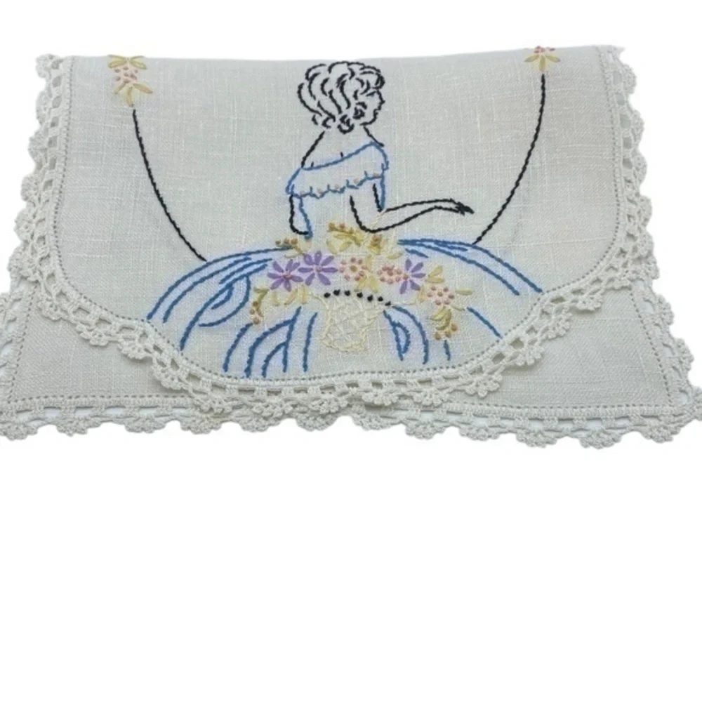Vintage End Table Topper Scarf Embroidered